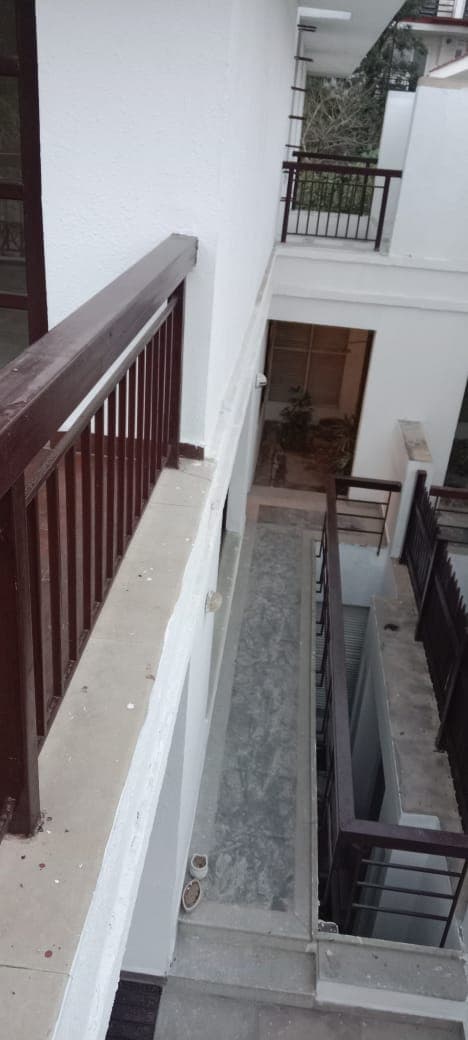 1 Bhk Independent House For Rent In Noida