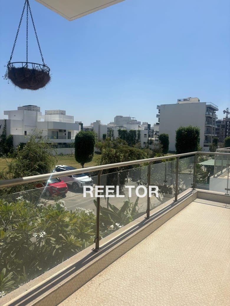 Villa For Rent In Supawas Kumher