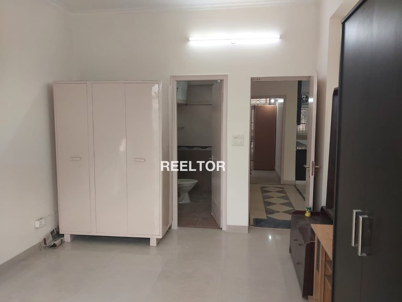 Villa For Rent In Kalindi Colony Defence Colony