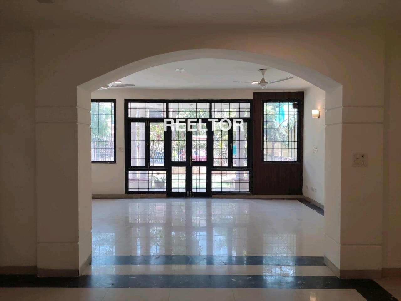 Villa For Rent In Sector 4 Chanakya Puri