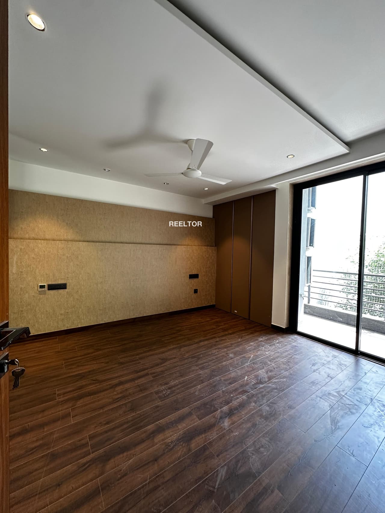 Villa For Rent In Jal Vihar Defence Colony