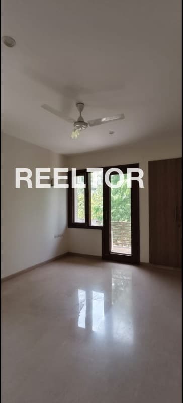 Villa For Rent In Chandrawal Civil Lines
