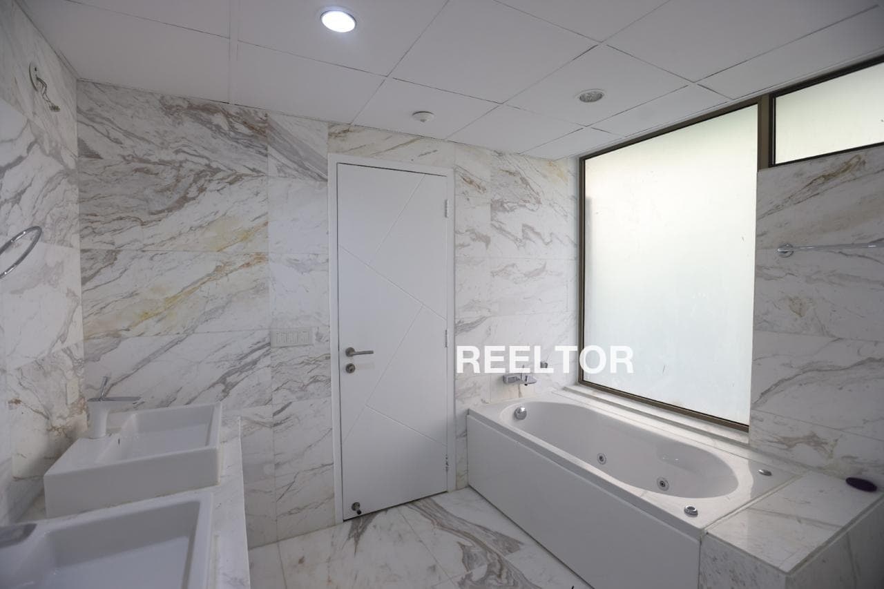 Villa For Rent In Chandan Hola Mehrauli