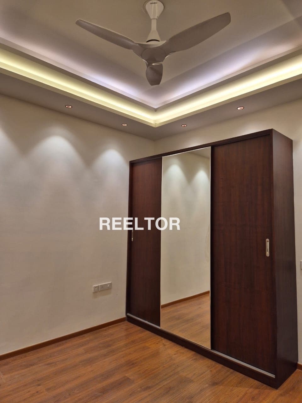 Villa For Rent In H 4 Block Model Town