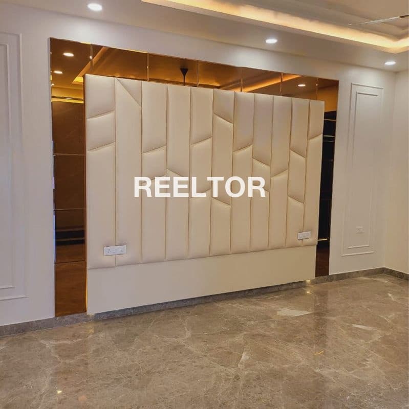 Paying Guest In Safdarjung Enclave