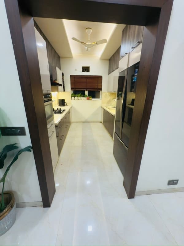 Villa For Rent In Sriniwaspuri Extension Defence Colony