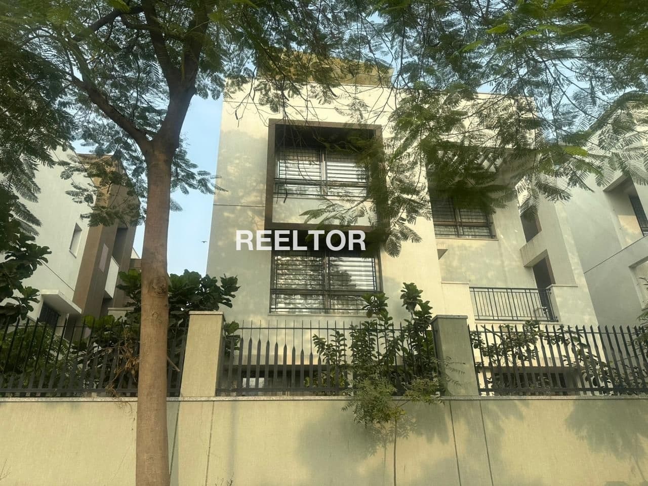 Villa For Rent In Cornwallis Colony Chanakya Puri