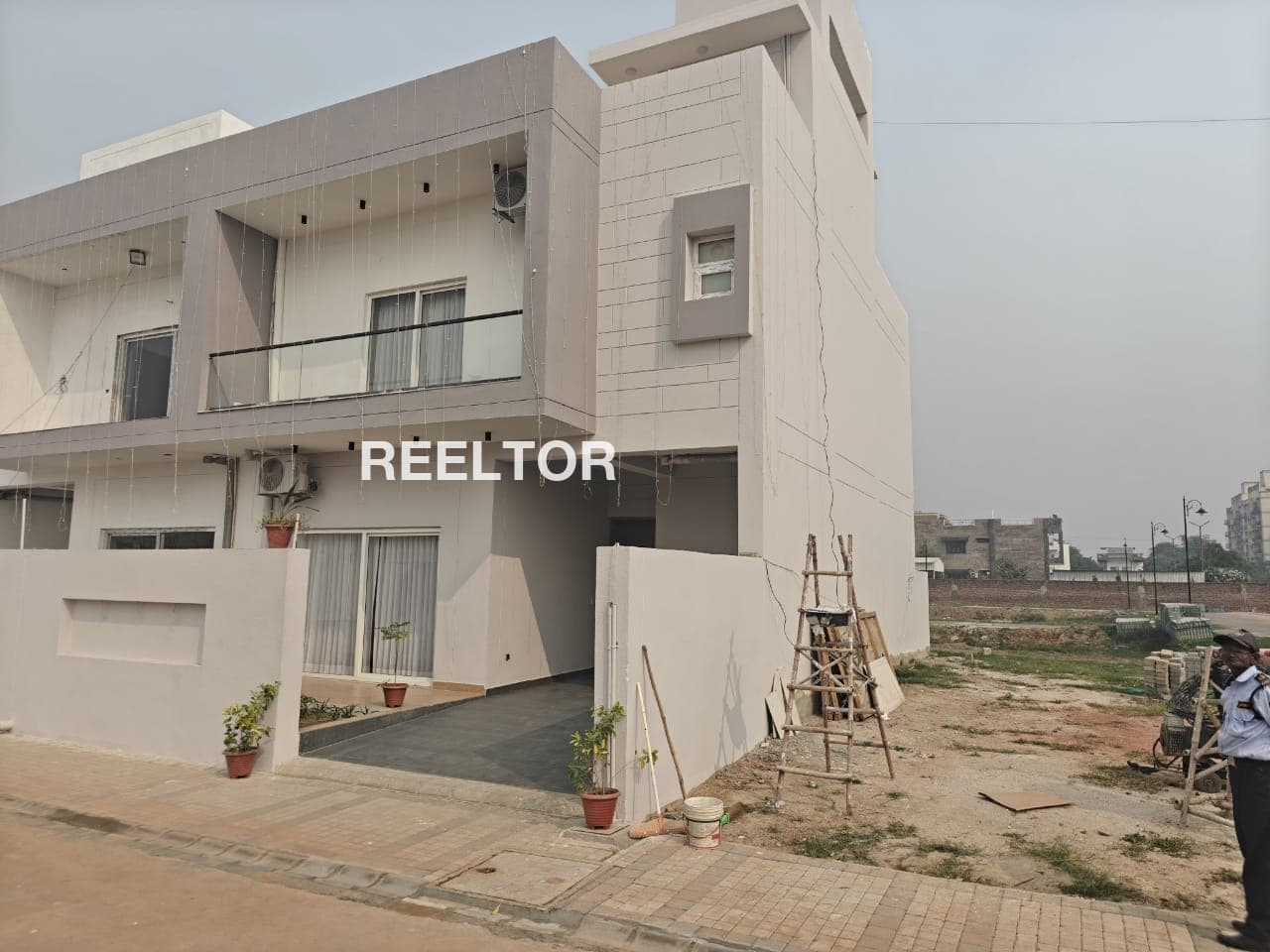 Villa For Rent In Savitri Nagar Hauz Khas