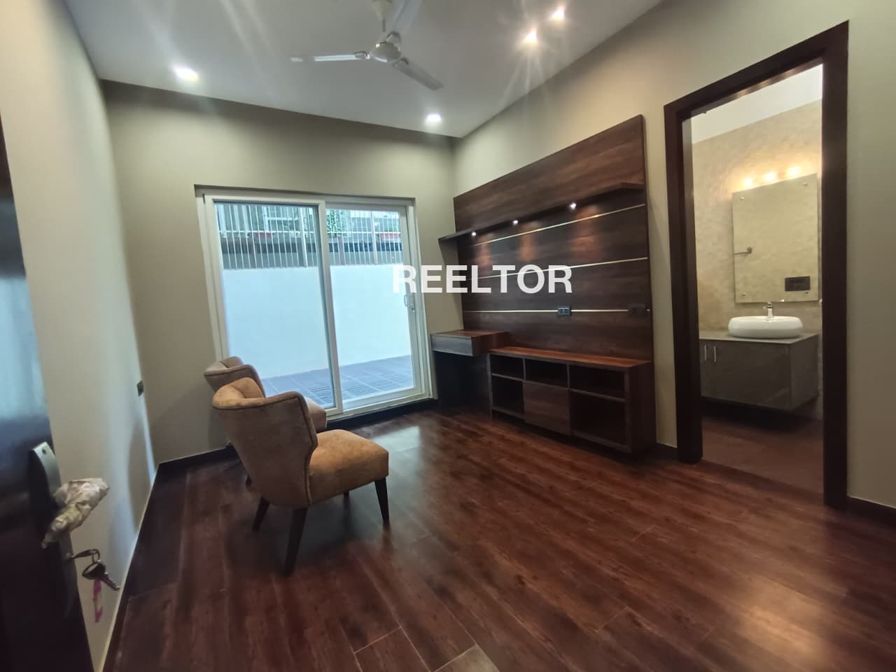 Villa For Rent In Moti Bagh Vasant Vihar