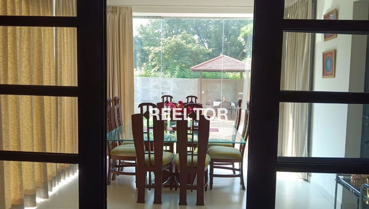 Villa For Rent In West Jyoti Nagar Shahdara