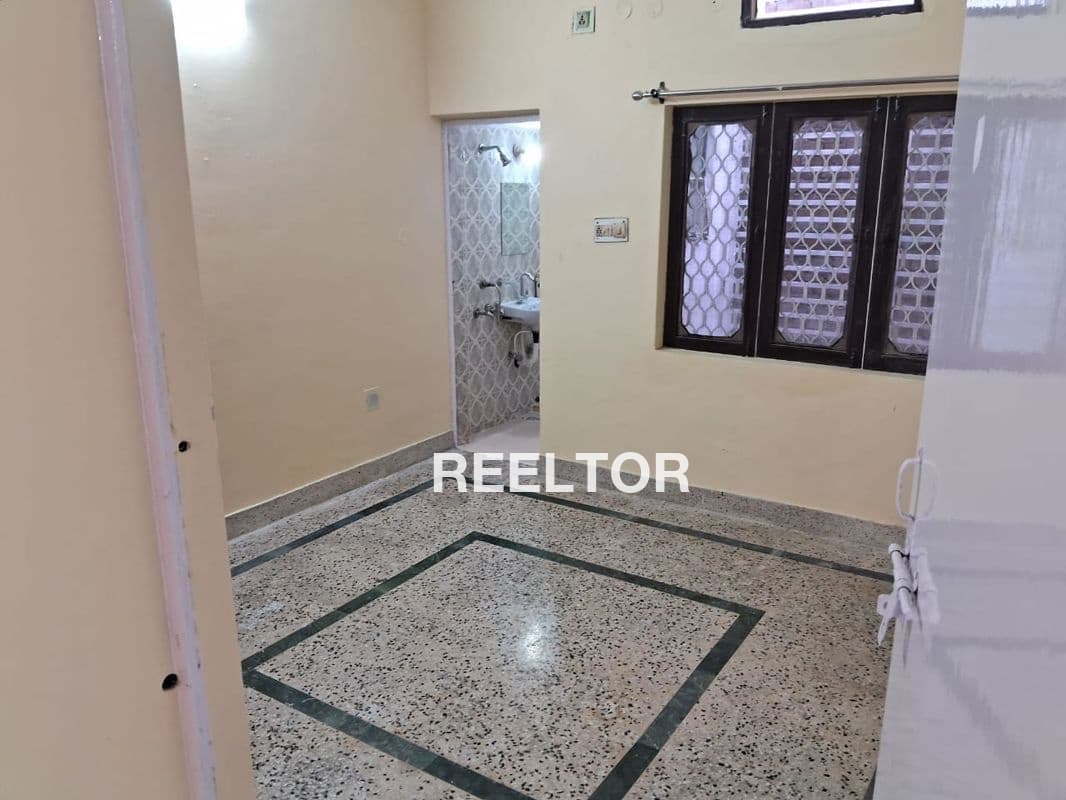 Villa For Rent In Ishwar Nagar Kalkaji