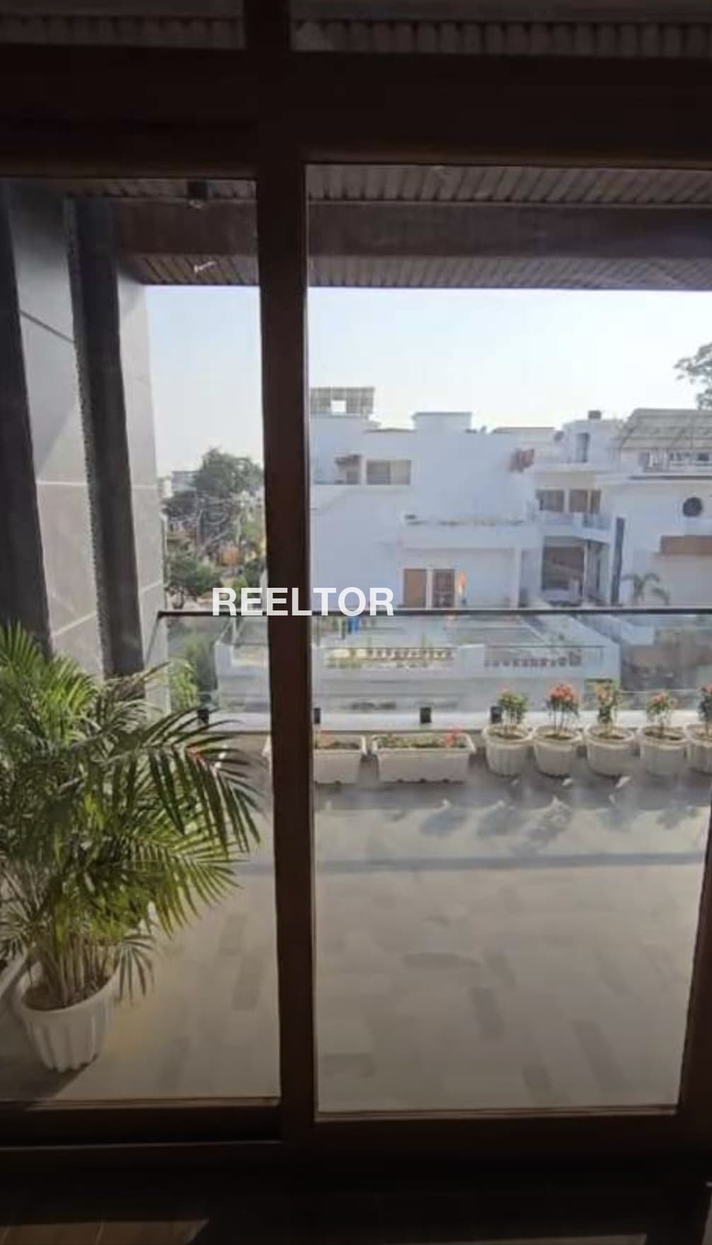 Villa For Rent In Suras Raipur