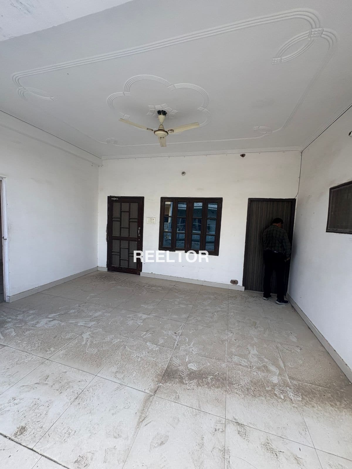 Villa For Rent In Siraspur Alipur