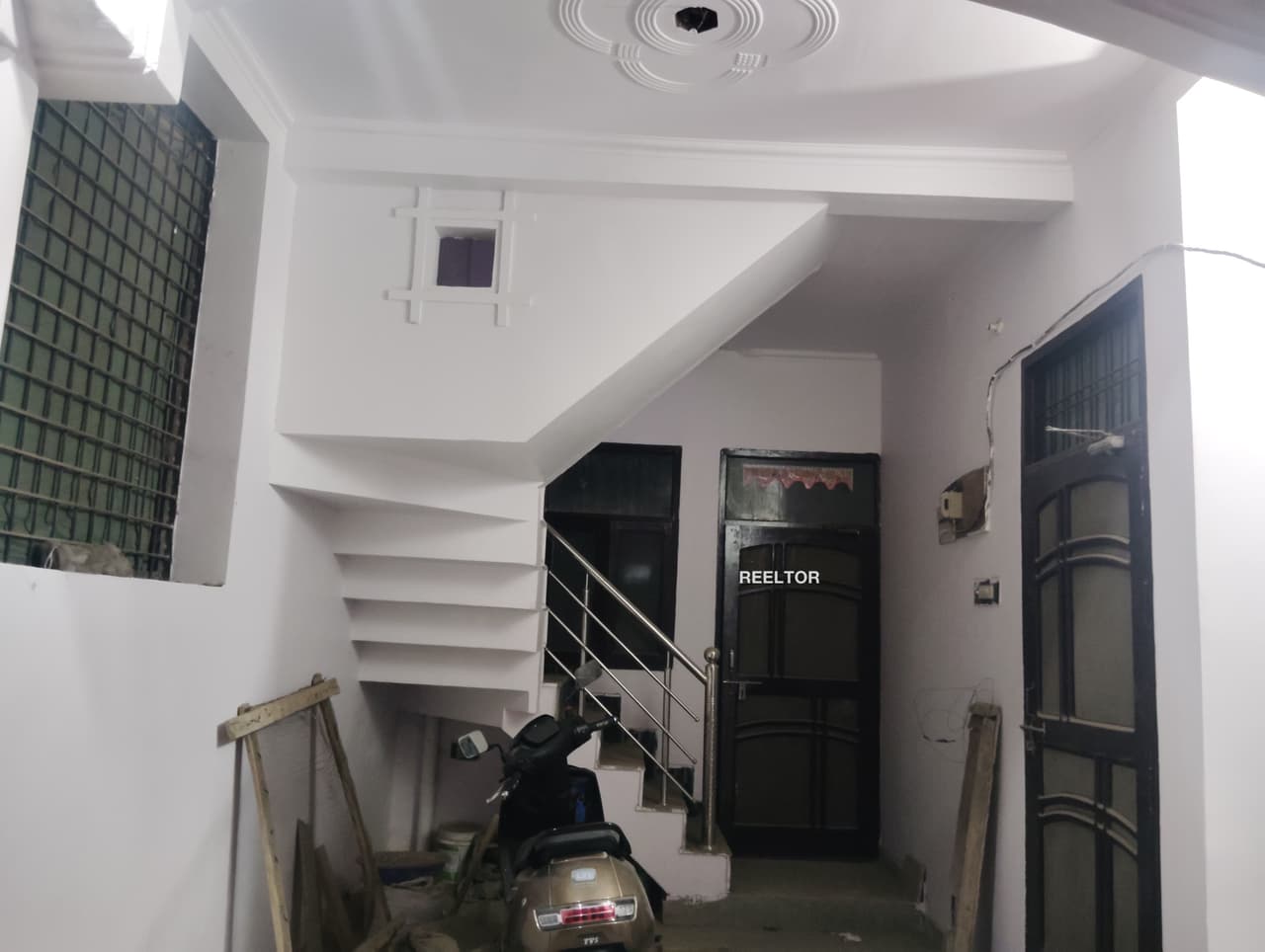 Villa For Rent In Nabi Karim Kotwali