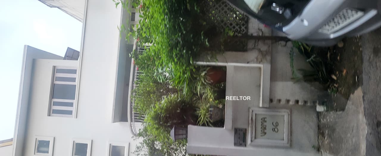 Villa For Rent In Theekariya Charnan Talera