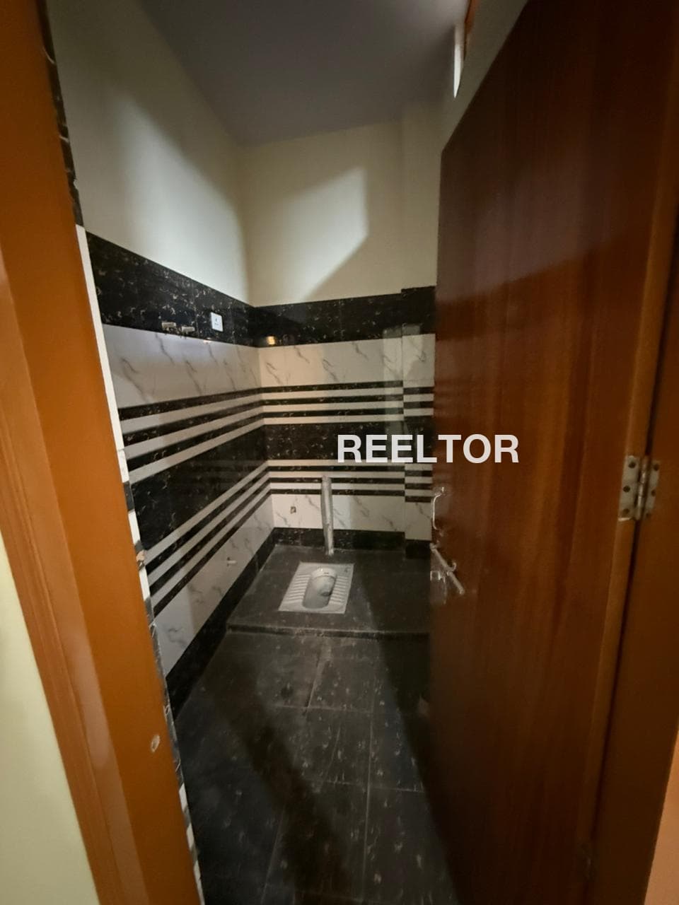 Villa For Rent In Shaheen Bagh Sarita Vihar