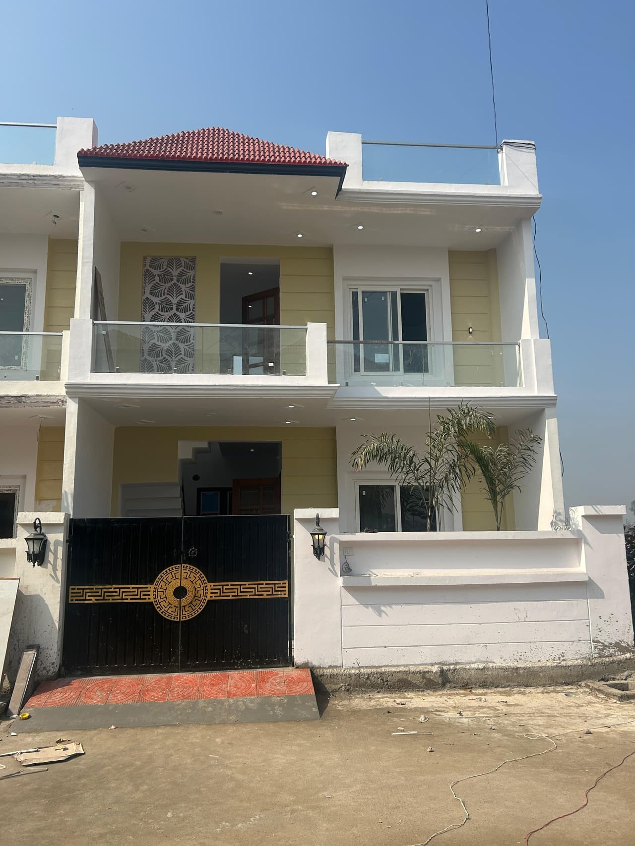 Villa For Rent In Dallupura Village Mayur Vihar