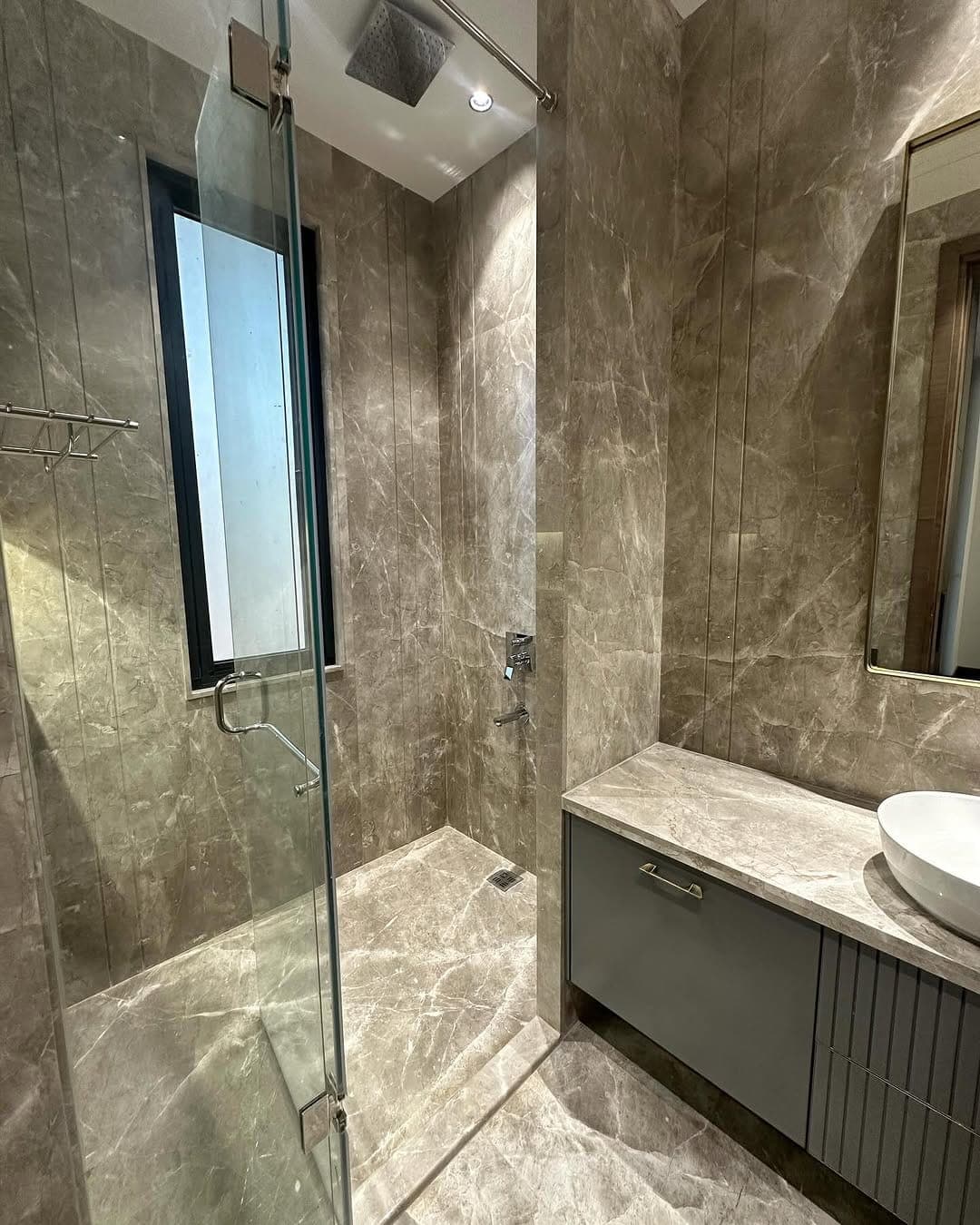 Commercial Office Space In Vashi For Rent