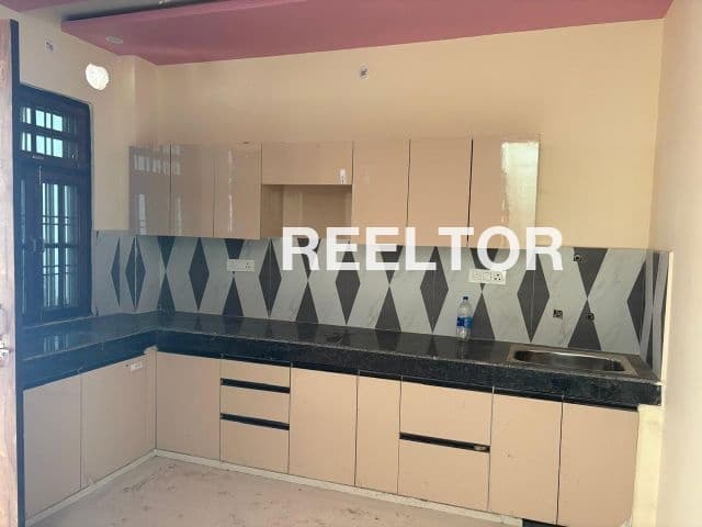 Villa For Sale In Teekri Kathumar