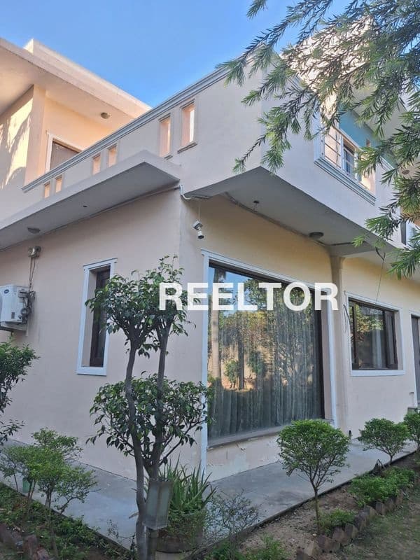 Villa For Rent In Shivaji Park Shahdara