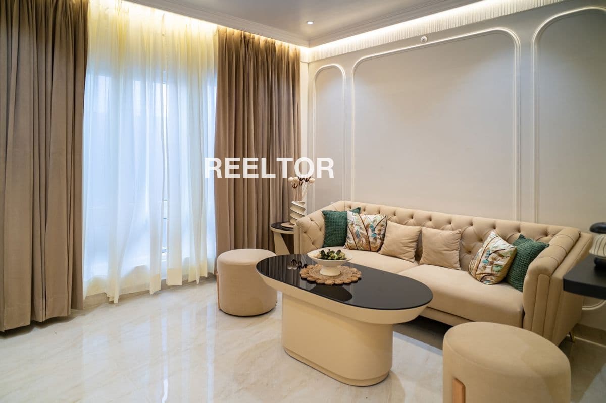 48 Meter Floor In Rohini Sector 16