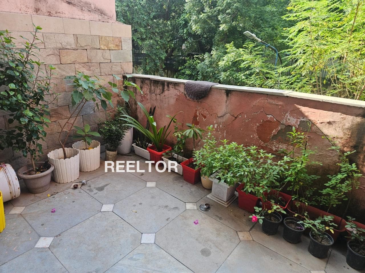 Villa For Rent In Sumliyai Fatehgarh