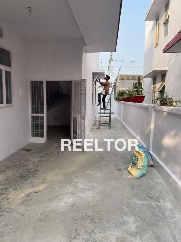 Villa For Rent In Thumrela Lachhmangarh