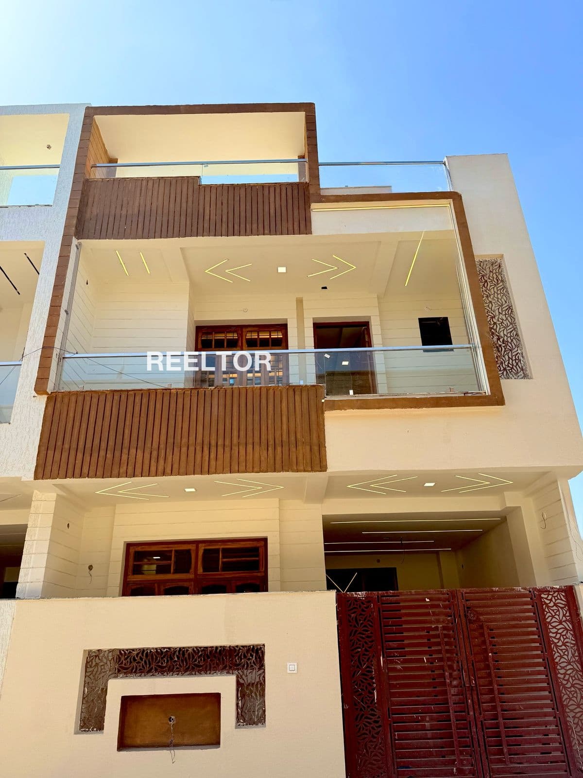 Flat For Rent In Ats Village Dadri