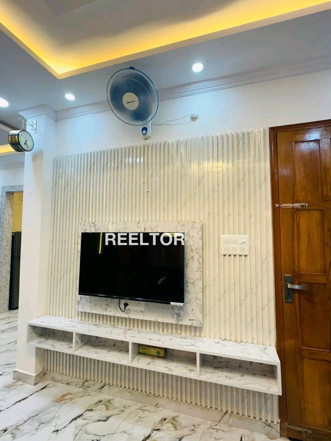 Pg For Sale In Dallupura Village Mayur Vihar