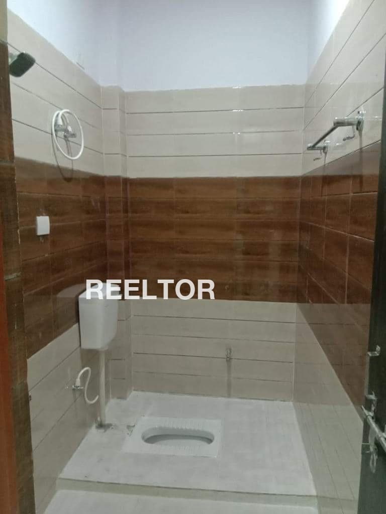 Villa For Rent In Shalimar Bagh Saraswati Vihar