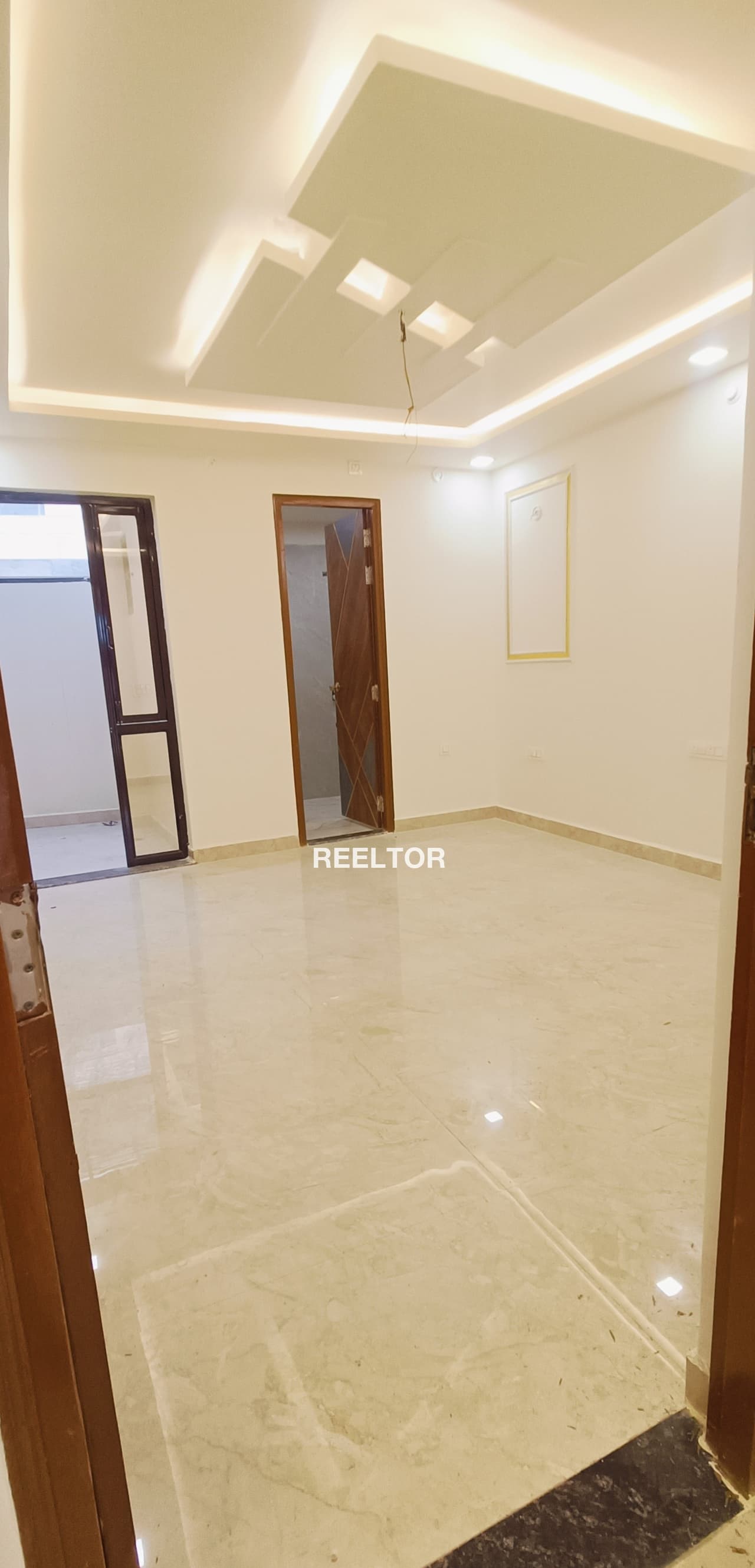 Villa For Rent In Ssi Jhuggi Saraswati Vihar