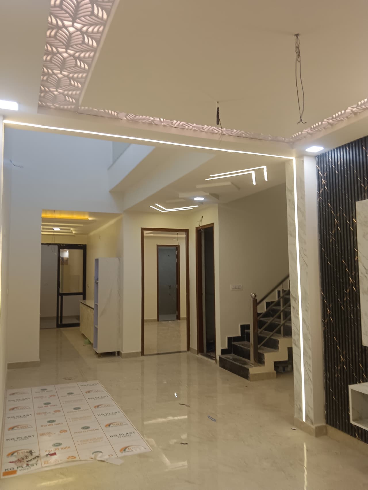 Villa For Rent In Gautam Nagar Defence Colony