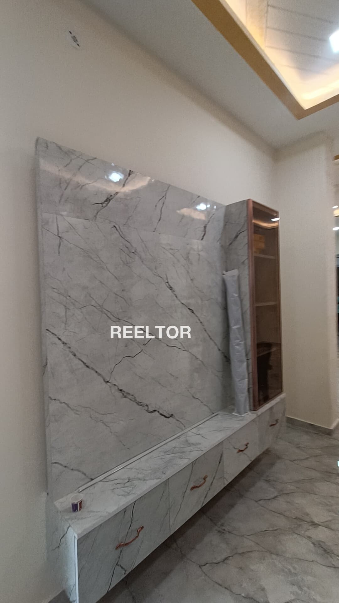 Office Space For Rent In Gharoli Mayur Vihar