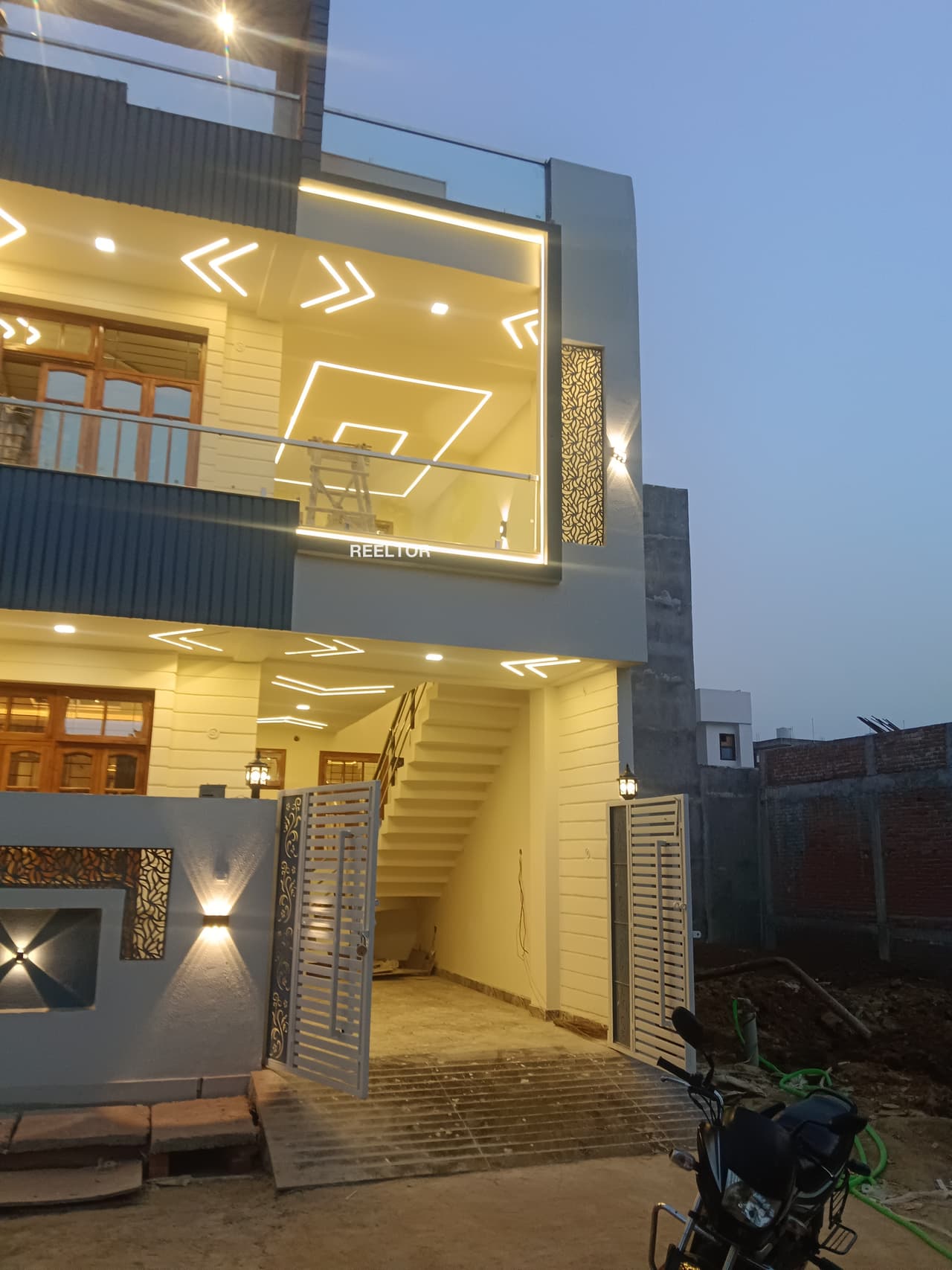 Villa For Rent In Samaipur Badli Alipur