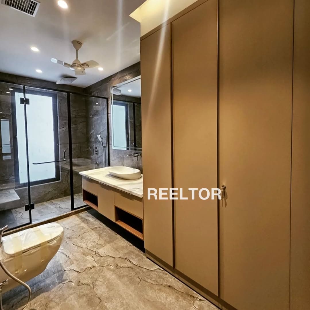 Villa For Rent In Vishwas Nagar Vivek Vihar