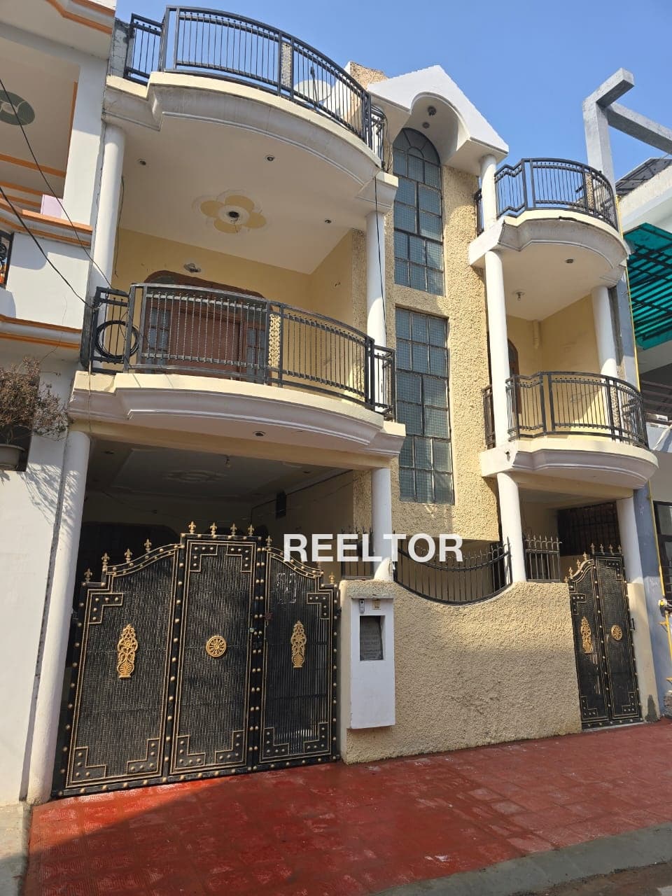 Villa For Sale In Kammarpalli Chennur