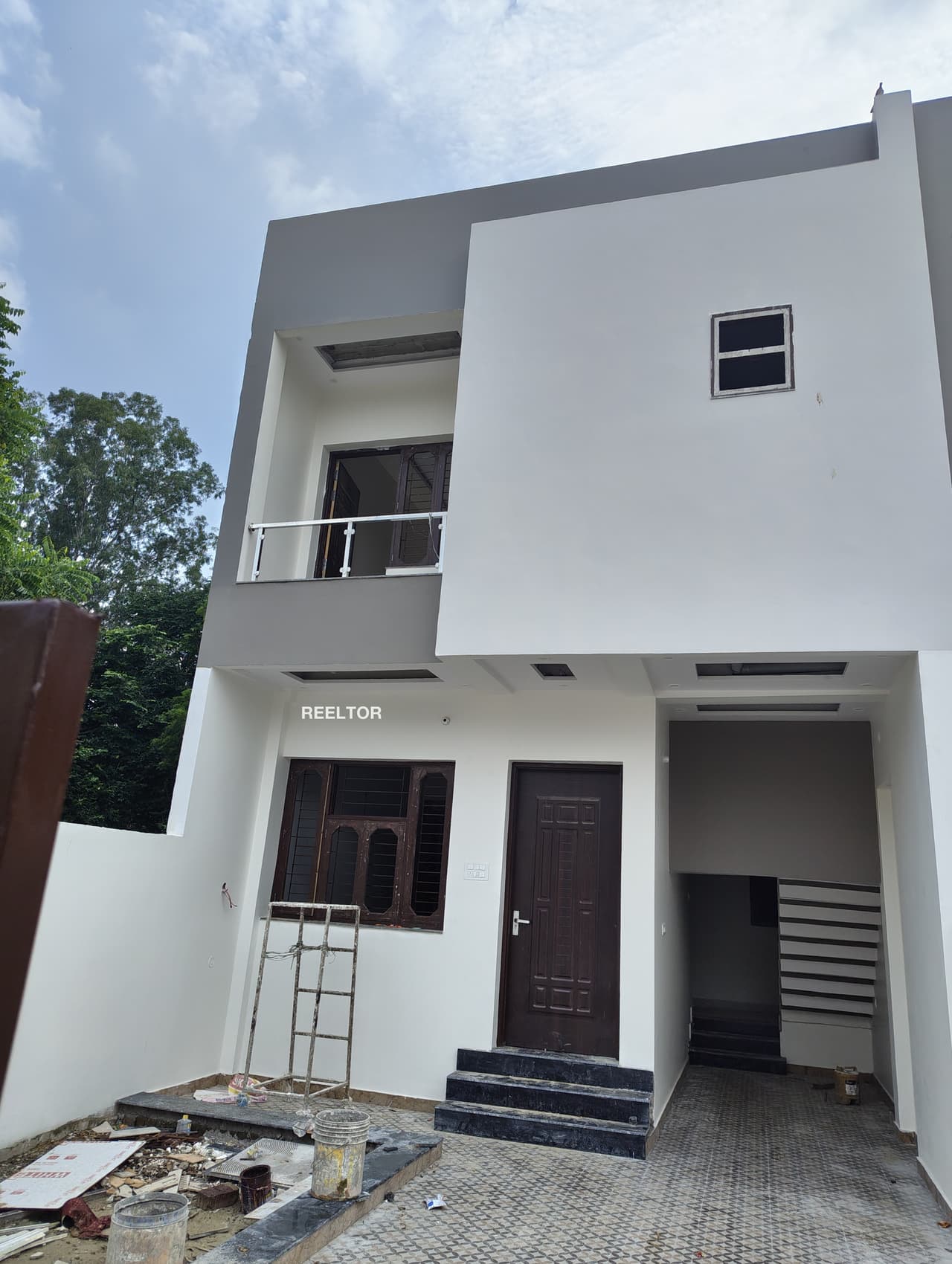 Villa For Rent In Surajgaon Galiakot