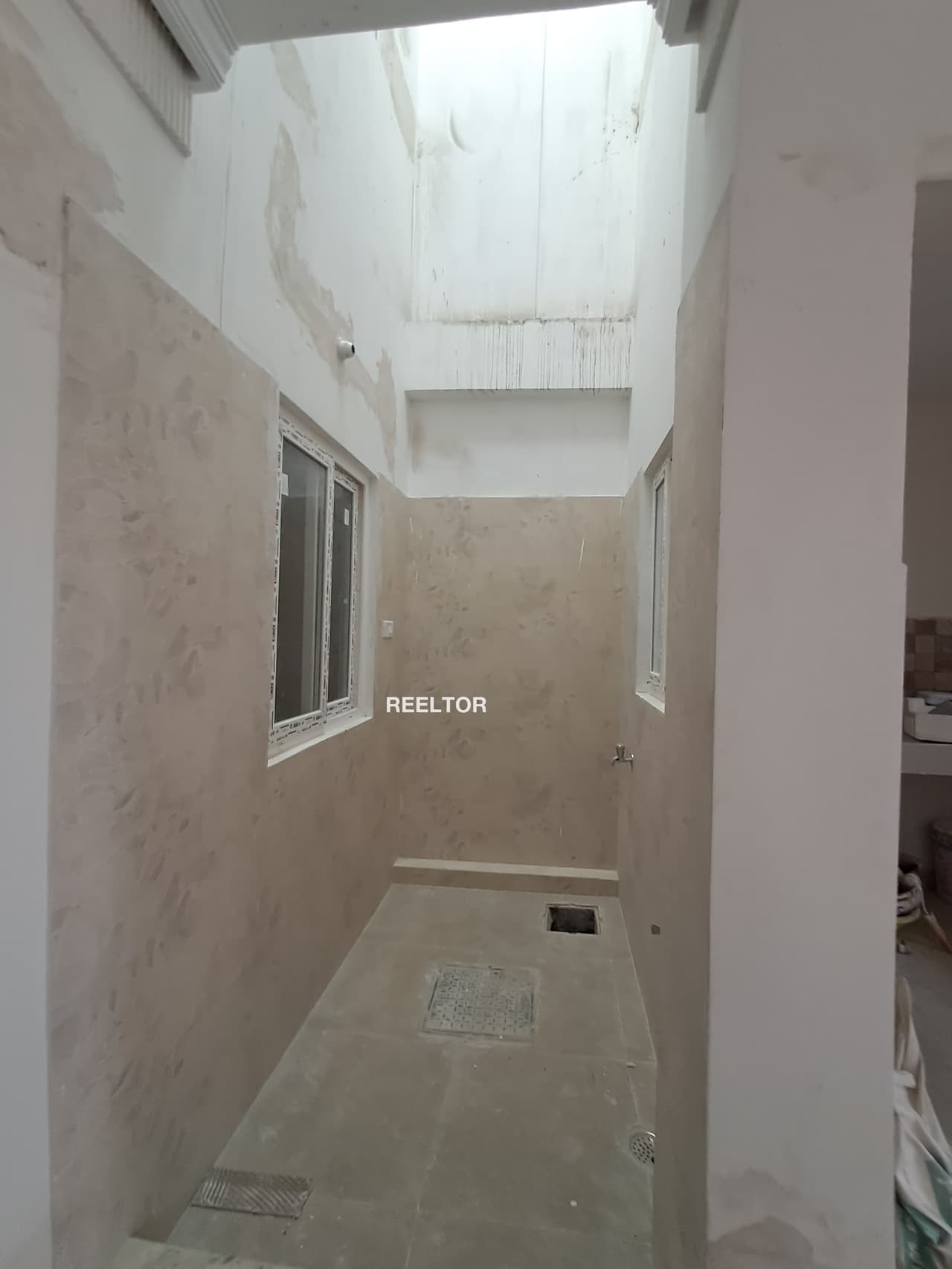 1 Rk Fully Furnished For Rent In Dwarka Sector 7