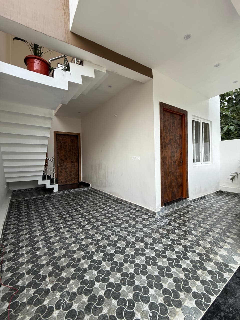 Villa For Rent In Gautam Nagar Defence Colony
