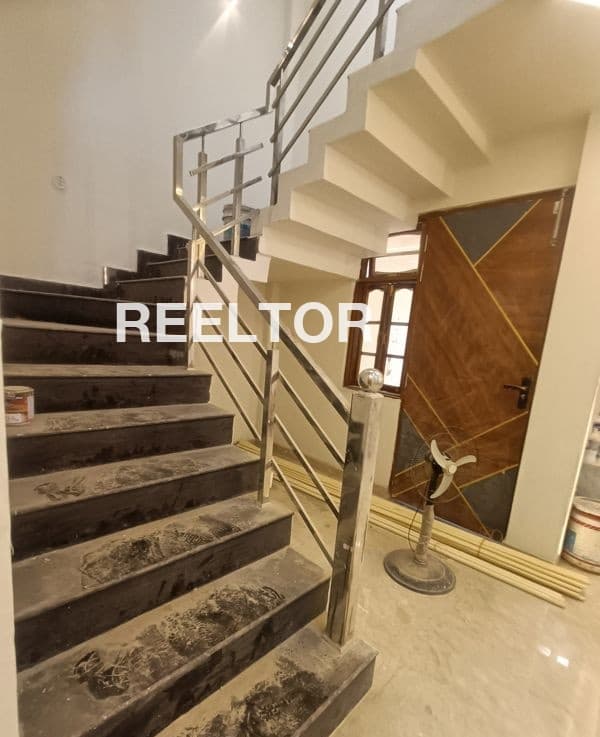 Pg For Sale In Gamri Village Seelam Pur