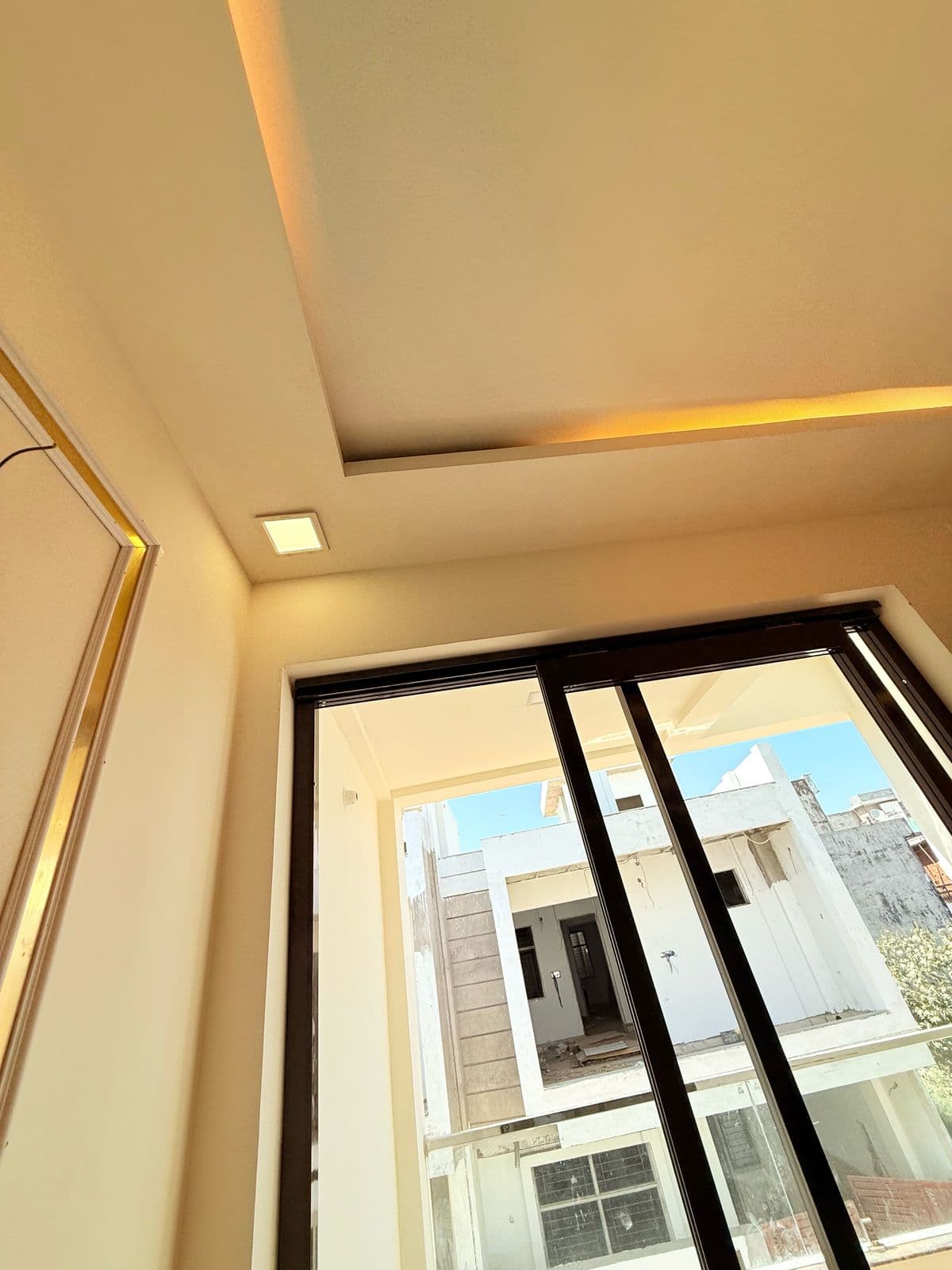 48 Meter Floor In Rohini Sector 16