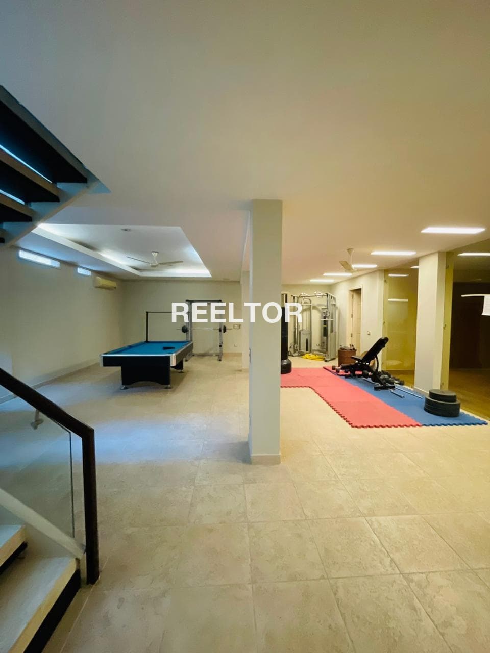 Villa For Rent In Begampur Rohini