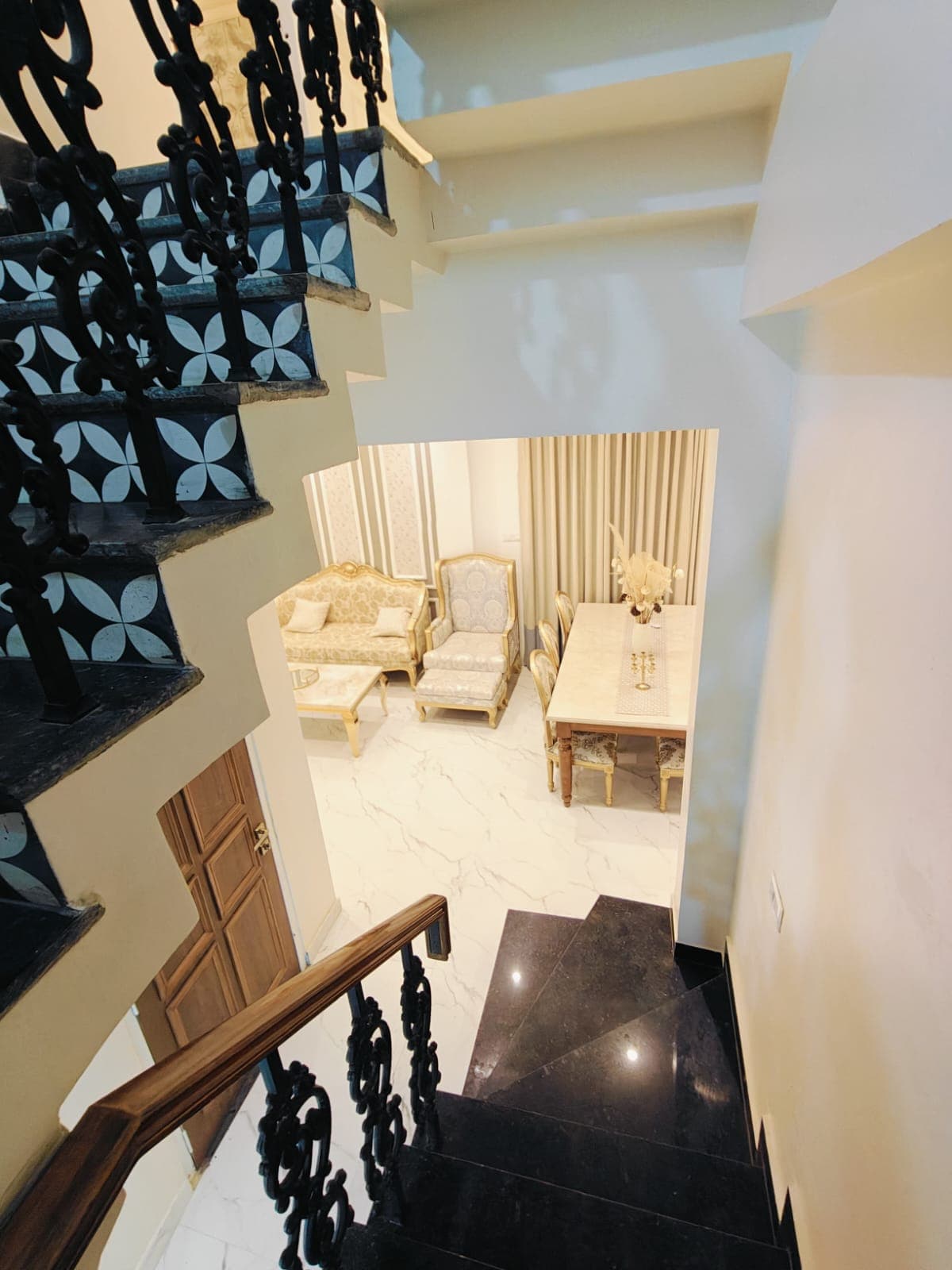 Villa For Rent In West Jyoti Nagar Shahdara