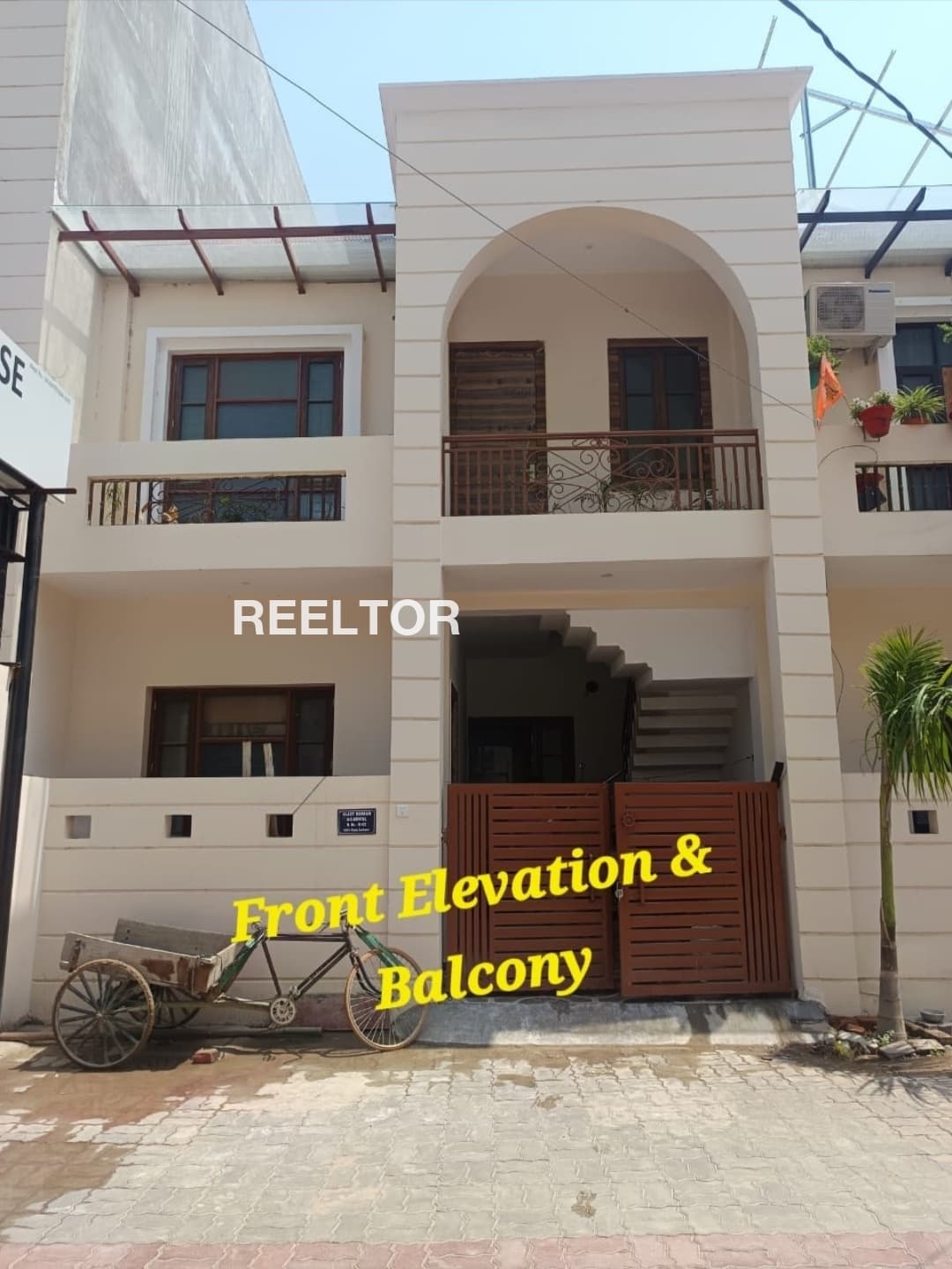 Villa For Rent In Pandara Park Chanakya Puri