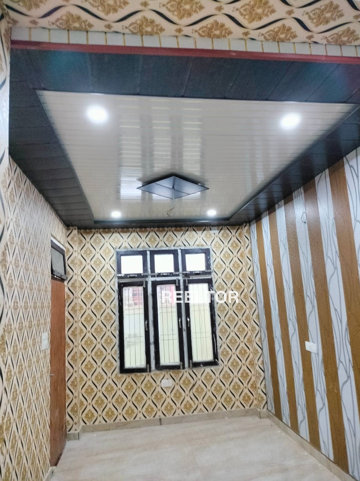 1 Rk For Rent In Sarita Vihar