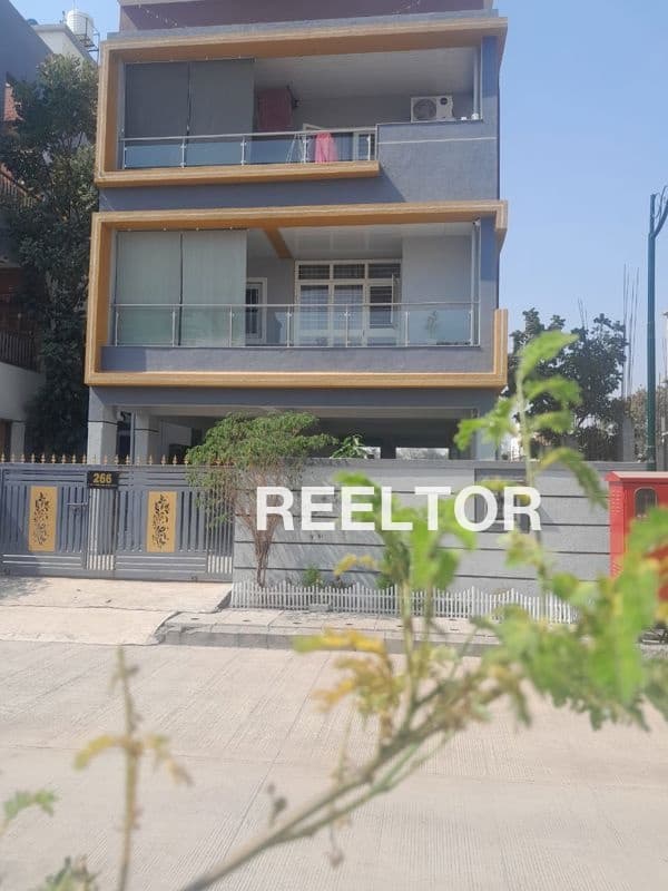 Villa For Rent In Alipur Alipur