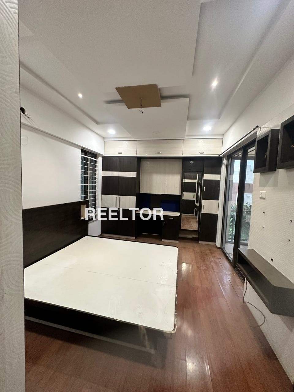 Villa For Rent In Tyagraj Nagar Defence Colony