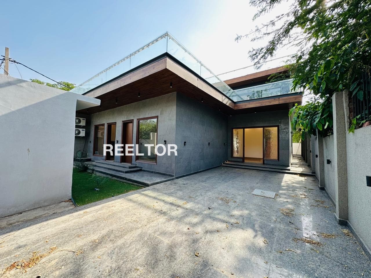 Villa For Rent In Thoriya Khera Raipur