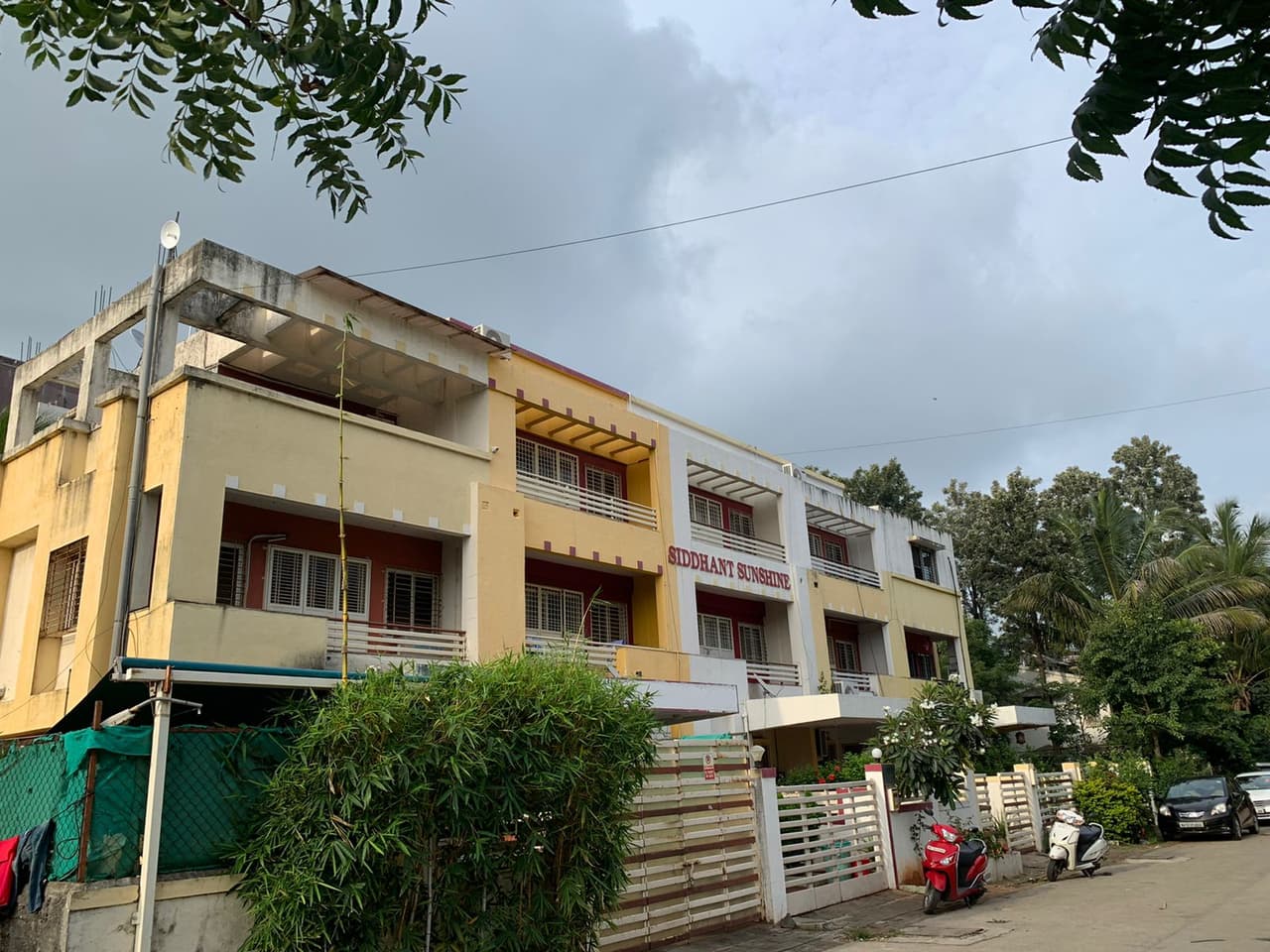 Villa For Rent In Siddharth Enclave Defence Colony
