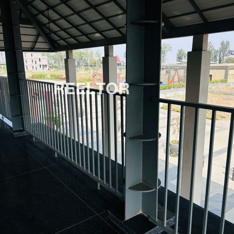Pg For Sale In Dallupura Village Mayur Vihar